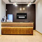 Super Townhouse Exhibition Centre Goregaon 3*