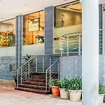 Super Townhouse Exhibition Centre Goregaon Hotel 3*