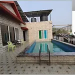 Zi Villa