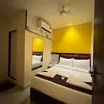 Rishi Palace Ashlfa Metro 3* Mumbai