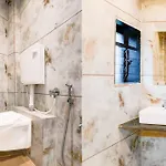 Townhouse Ghodbunder Road Company Serviced 3* Sasupada