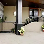 Townhouse Ghodbunder Road Company Serviced Hotel Sasupada