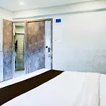 Townhouse Oak Vashi Midc Hotel 3*