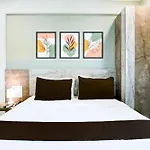 Townhouse Oak Vashi Midc Hotel Turambhe