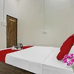 Hotel O S K Palace