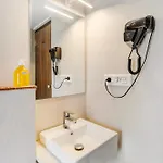 Ke Premium Shared Bandra W * Mumbai