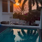 Seaesta Seafacing Private Pool In
