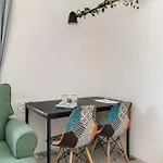 Gj Premium Shared Bandra W * Mumbai