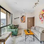 Gj Premium Shared Bandra W Homestay *