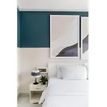 Gj Premium Shared Bandra W *