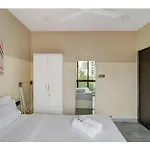 Gj Premium Shared Bandra W Homestay