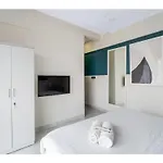 Homestay Gj Premium Shared Bandra W *