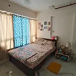 Sunny Urban Retreat
