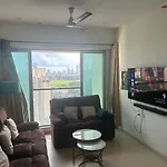 Cityview Room In Worli High-Rise