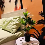 Jaldi Jaldi Homes Apartment *