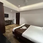 Lucky Service Apartments - Near Bkc