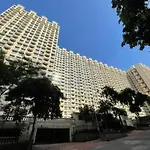 Trendy1Br+Smart Kitchen +Living Room+1.5 Toilets