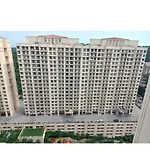 Trendy1Br+Smart Kitchen +Living Room+1.5 Toilets