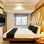 Collection O Chhatrapati Shivaji Maharaj Metro Station Hotel