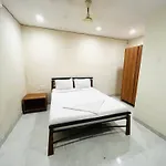 Red House Hostels - Powai Hostels Groups