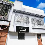 Hotel O Khar East Near Railway Station