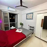 Happy House Kokilaben Hospital 1 Bhk Apartment