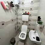 Happy House Kokilaben Hospital 1 Bhk Apartment
