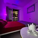 Happy House Kokilaben Hospital 1 Bhk *