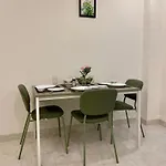 Apartment Powai & Hiranandani View