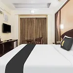 Townhouse Oak Shubhangan Near Juhu Hotel 4*