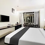 Townhouse Oak Shubhangan Near Juhu 4* Mumbai
