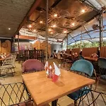Hotel Townhouse Oak Shubhangan Near Juhu