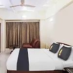 Townhouse Oak Shubhangan Near Juhu 4*