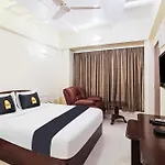 Townhouse Oak Shubhangan Near Juhu 4* Mumbai