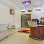 Townhouse Oak Shubhangan Near Juhu Hotel
