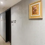 Hotel Townhouse Oak Shubhangan Near Juhu 4*
