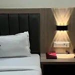 Hotel Riza Nesco Bombay Exhibition Centre Goregoan