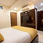 Hotel Laaiba Residency