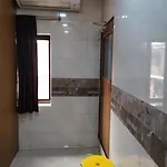 Super Ac Deluxe Hostel