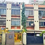 Tim Santacruz Mumbai Airport