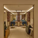 Hotel Iconiqa International Airport 5*