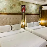 Double Crown Airport T2 Hotel Mumbai