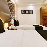 Collection O Chhatrapati Shivaji Maharaj Metro Station Hotel 3*
