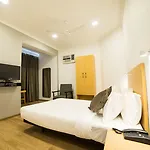 Hotel Fabexpress Highway Residency Mumbai