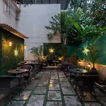 Soho Nest 4-Bedrooms Spacez Wooden House