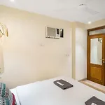Stella 2Bhk In Khar With Wi-Fi, Smart Tv & Kitchen