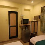 Palace 2* Mumbai