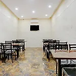 Collection O Vertigo Suite Hotel 3*