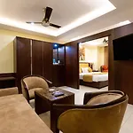 Godwin - Colaba