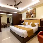 Godwin - Colaba 3*